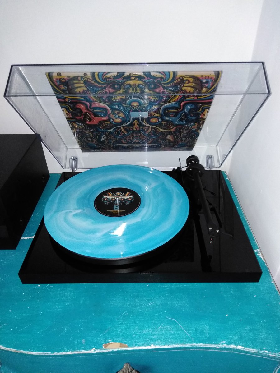 PaulSimber's tweet image. With one thing and another, including building a new tortoise house, I finally got to listen to this beauty. Supercluster by @jaawband looking forward to seeing them live in September.
#vinylrecords