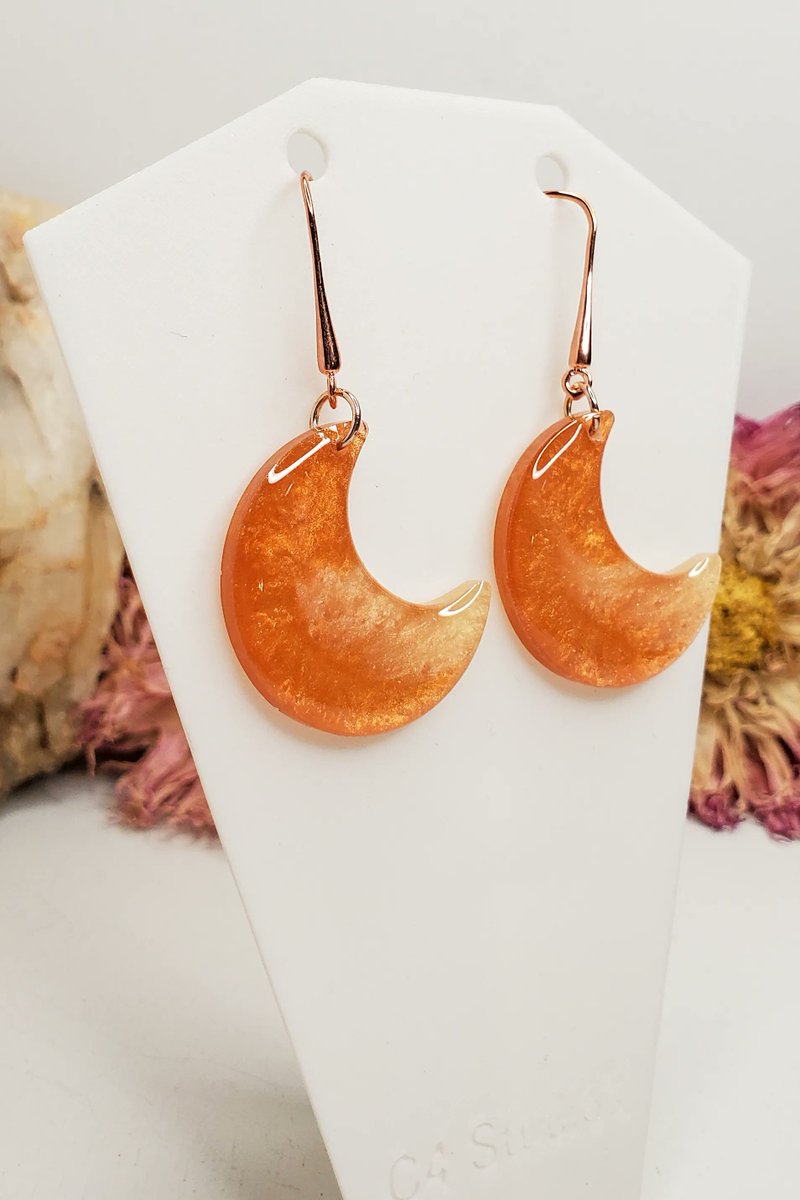 C4StudiosNC's tweet photo. Happy weekend, everyone!
https://t.co/RbfKcJejHU
#cfourstudiosnc #sparkleandshine #polymerclayearrings #resinearrings #etsy #etsyseller https://t.co/bvDbb1MVLB
