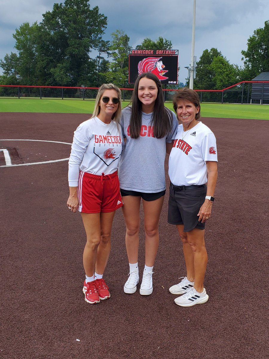 Unforseen circumstances have blessed me with the opportunity to continue my academic and athletic career at Jacksonville State University this year! I want to thank all of the coaches who have believed in me and helped me get to where I am today!#FeartheBeak #GoGamecocks