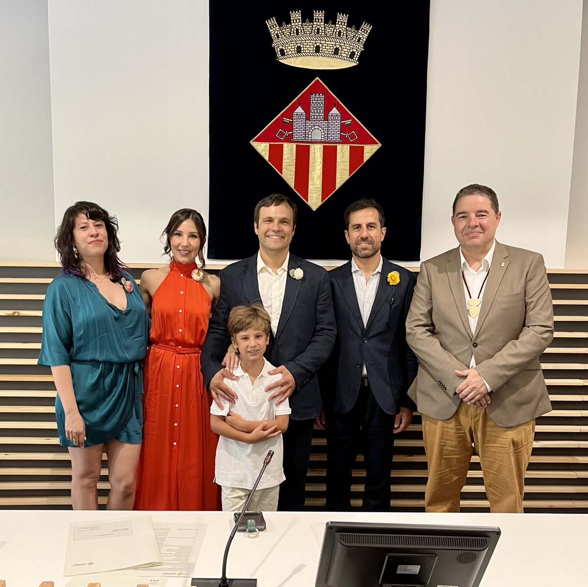 salaricu's tweet photo. Avui he tingut la sort de casar la Simona i en Rocco, santcugatencs italians atrets per la indústria de la nostra ciutat, on s’hi senten arrelats i a gust gràcies a la feina, escoles, entitats esportives, i a l’entorn del que gaudim #Augurifamiglia
Bé #SantCugat @ajsantcugat https://t.co/gzq6IXJnw8