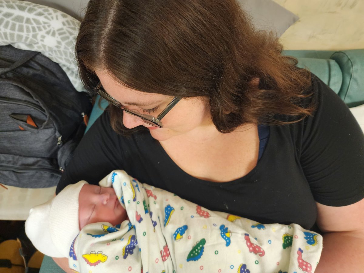 Only4AGarfield7's tweet photo. Meet my new nephew, August Michael, born July 6 at 6:17 pm https://t.co/WOgpH7RVrs
