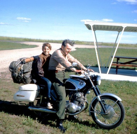 ZmmQuality's tweet photo. DAY 1: July 8, 1968. As best we can tell, #RobertMPirsig departed from his home in #StPaulMN #otd on the 1968 #motorcycle ride immortalized in his book #ZenandtheArtofMotorcycleMaintenance. Here #Pirsig &amp; son Chris are aboard his #Honda #CB77 #SuperHawk. https://t.co/bs60AVZdPw https://t.co/4nMFB66xFx