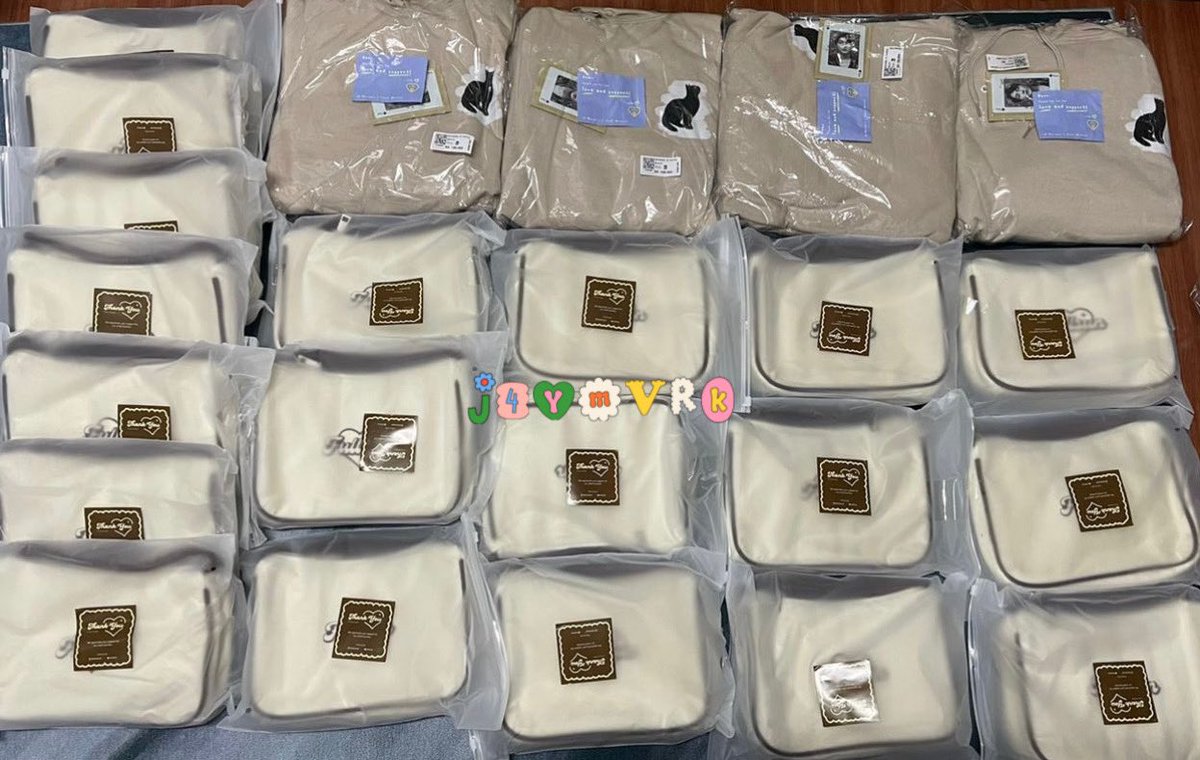 j4ymvrk's tweet photo. #jm4arrival
8/7 - 🇮🇩
♡ personal orders
♡ dreamy bag charm
♡ fullsun bag + cahol
♡ ring me at seven phone case
♡ mahae keychain
♡ spicy girl aespa keychain
♡ oh adorable keychain
♡ my lover series keychain
cont - https://t.co/Uu4qylI8B3