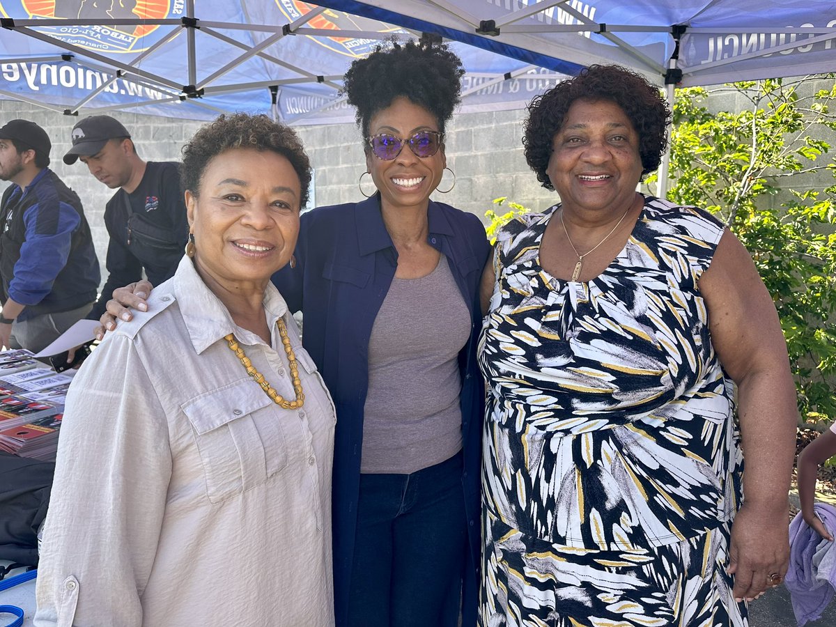 BarbaraLee_CA's tweet image. It’s never been more important to unite behind our brothers and sisters in labor and pro-union candidates!

That’s why, today, I rallied with the San Diego trades and my friend @DrWeber4CA to support @sandiegodems-endorsed supervisorial candidate @MDblGoodTrouble.