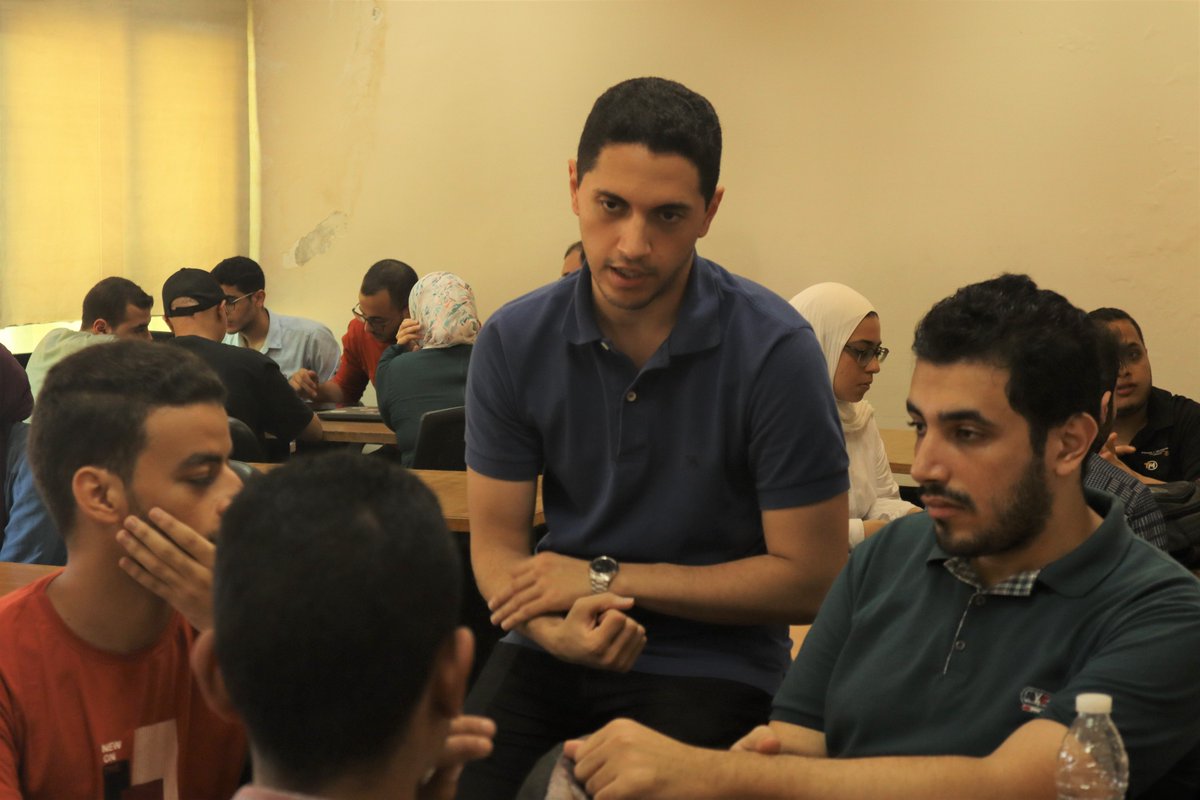Enozom's tweet photo. عدد كبير بيسأل على التدريب ، بدل ما نقبل عدد محدود، عملنا فكرة The Project خليناهم يذاكروا كورسات معينة ويمتحنوا على HackerRank
وكل اللي اجتازوا الامتحانات عملنالهم تدريب مكثف لمدة اسبوع بالتعاون مع ITI.
اللي اتقدموا 650 واللي اجتازوا الامتحانات 65 واللي أكد الحضور وحضر 50. https://t.co/4wKufvRHZG