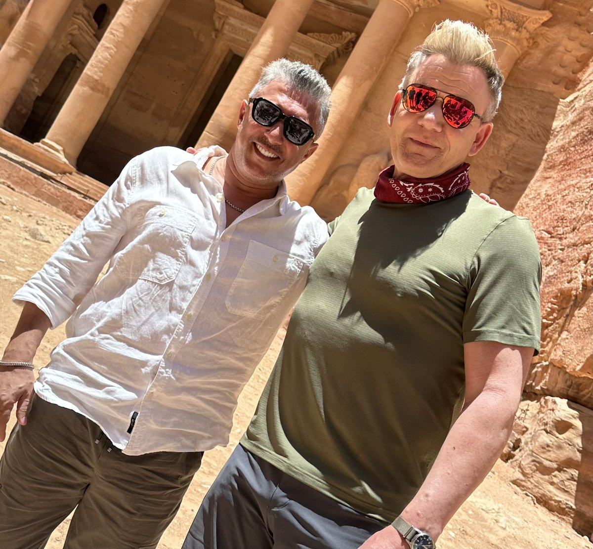 OmarAlAbdalaat's tweet photo. يوم ولا أروع في البتراء مع سمو الأمير علي الحسين  وضيفنا الشيف Gordon Ramsay 
@AliBinAlHussein @GordonRamsay https://t.co/uJuIJvpAac