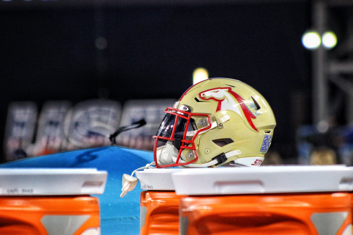 AceUFM's tweet image. While there was plenty of action to shoot at the #USFL Championship I tried to take the time to get some artsy shots! These are my favs after some editing! #USFLNetwork