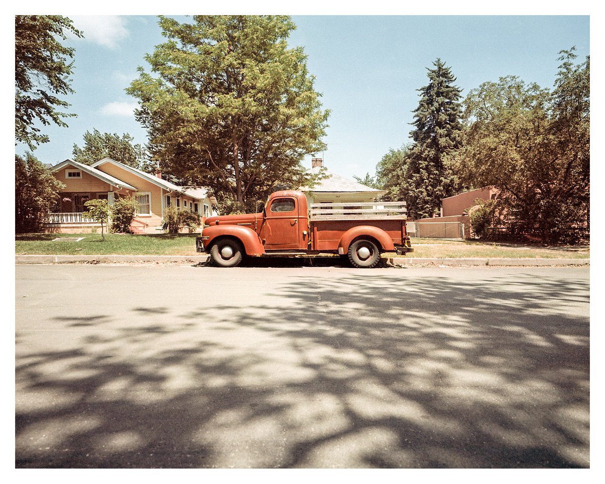 Still rollin'.

📷 Mamiya 7
🎞 AGFA Optima 100

#classictruck #colorado #filmphotography #mamiya7 #believeinfilm #filmisalive #noticemag