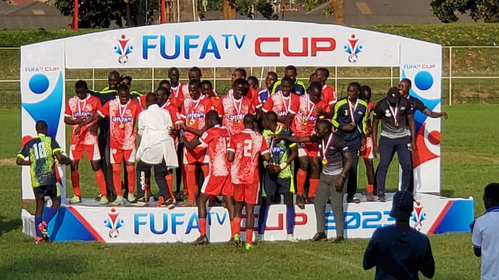 Mark Kaziire wins 'Best Defender award' slot at the just-end #FUFATVCup that has been won by St Mary's College Kisubi after walloping Kiira College Butiki. Mark a 16 year old, in S 3 at SMACK, is a son to Dr. @EdwardKazaire the C/M and ED @Kazire_Products.