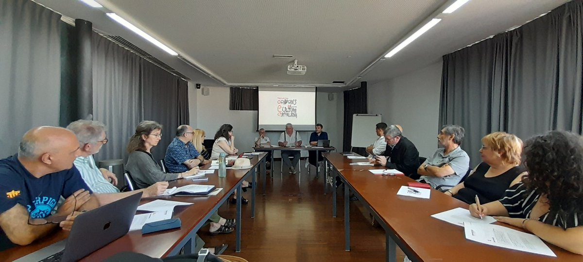 Ens reunim amb <a href="/FundacioCCC/">Fundació Congrés de Cultura Catalana</a> a València per a impulsar la relació País Valencià-Catalunya i coordinar un futur nou Congrés. Cal prendre la iniciativa en positiu #Avancem #Llengua #Autogovern