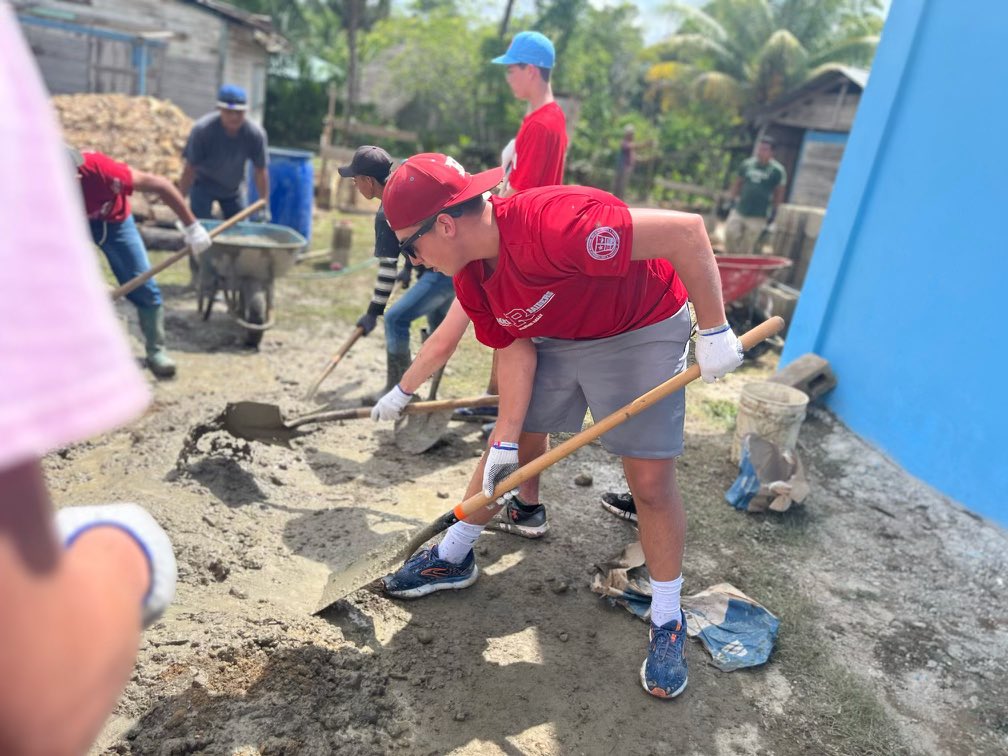 ArchRUMMEL's tweet photo. We give thanks to God for the success of our annual joint mission trip with Archbishop Chapelle High School to Belize! 
While in Belize, our students worked to build a kitchen for the local church and communicate the love of Christ to the Belizean people. 
#CampusMinistry #Belize https://t.co/waoeSvJiSA
