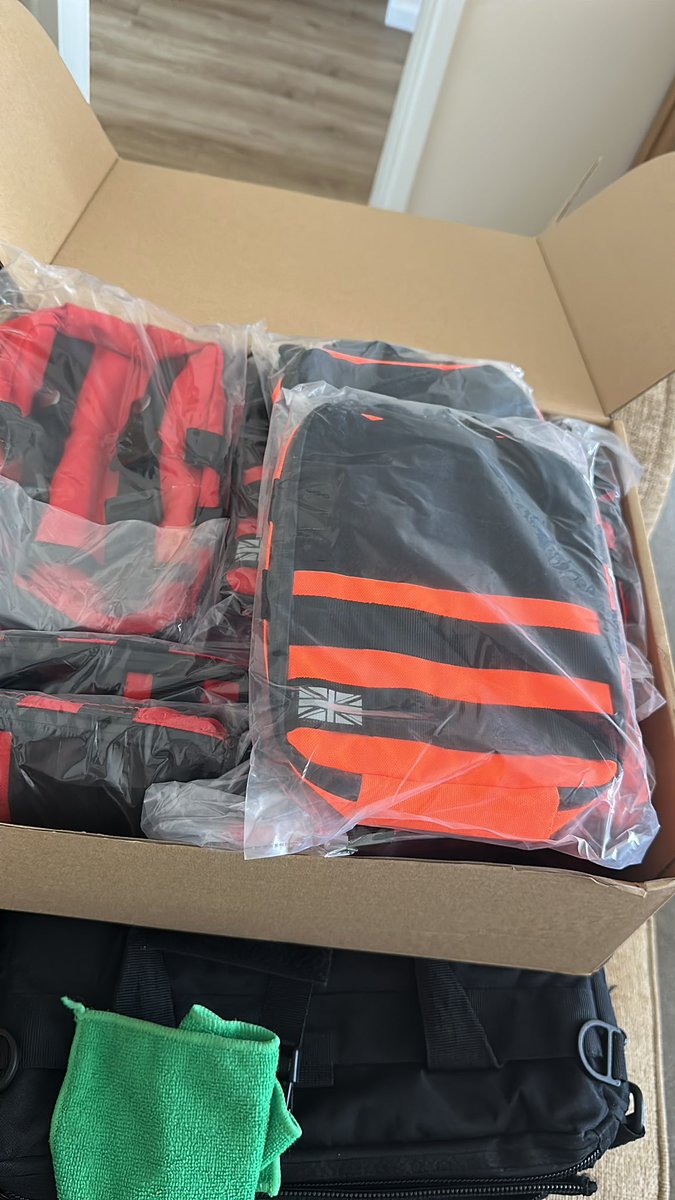 physio2's tweet image. Happy International Paramedic Day 2023 #IPD2023 @AdultBchc @ParamedicsUK Thanks for freebies from @BSolTraining @MercoMedical @MereSupplies