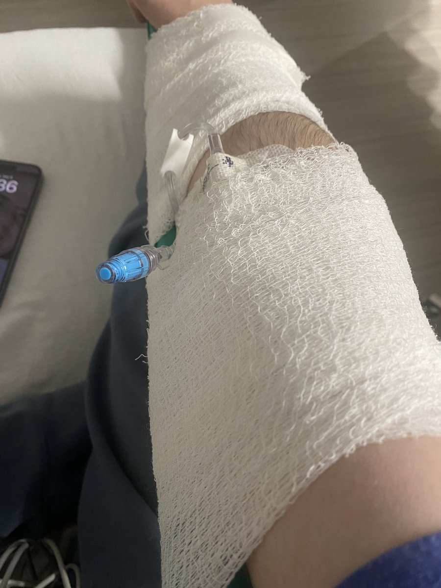 Admitted to the hospital for the 5th time in 2 weeks…..  

 I’ve lost it all but I’ll never surrender. 

This is a war I’ll fight forever. 

#FuckPharma
