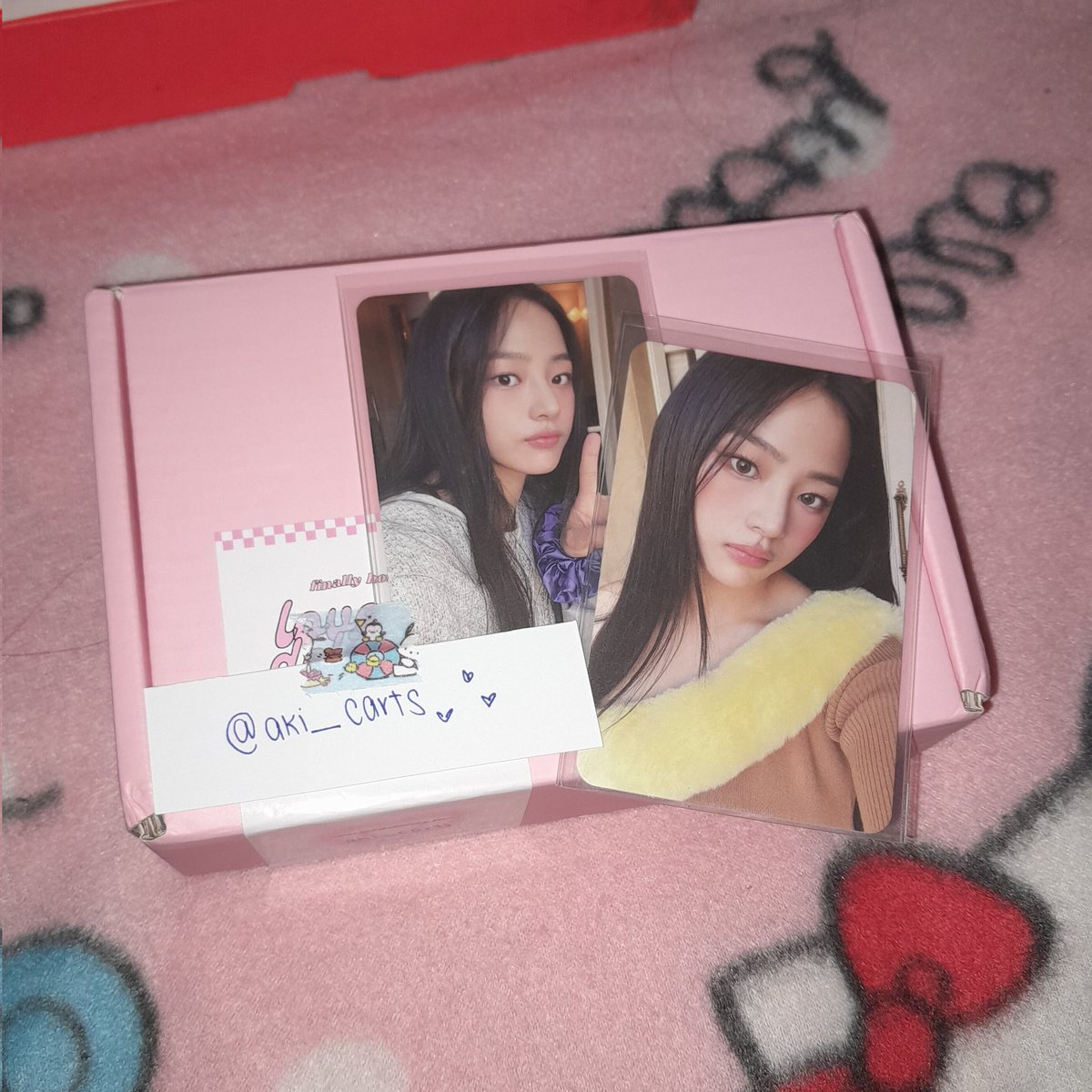akie_luvs's tweet photo. 📨 #akimails
. . . thank u sm ate ! my minji scrunchy is finally home after the incident' but still healing rin naman for that. anyways, tysm ate until next time ily !
— @fyenilvr https://t.co/jt7Woa9Z9N