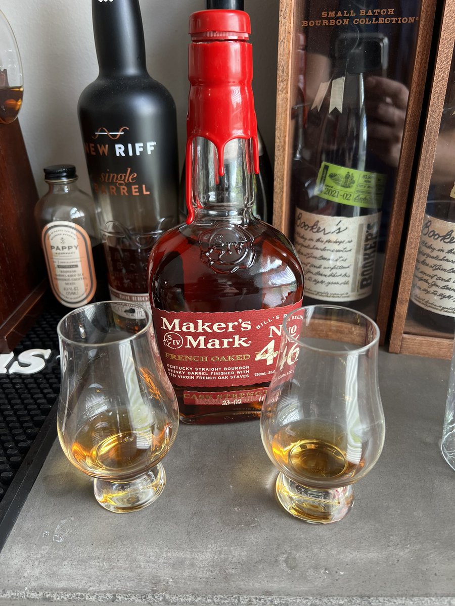 JoshLynn2020's tweet photo. Head to head cask strength! https://t.co/6MoFlWcSDG