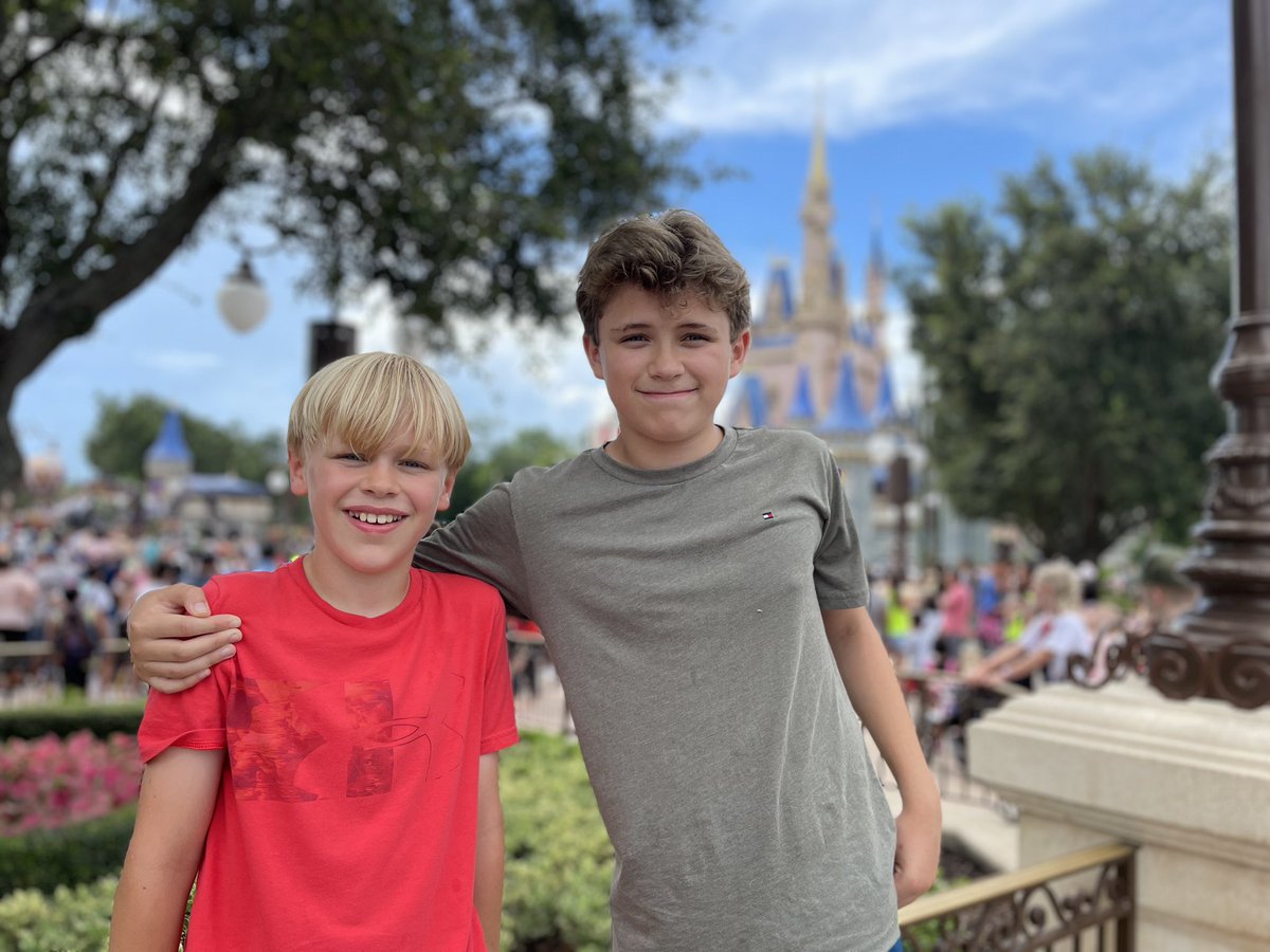 LVAmedia's tweet photo. Just back from a magical week at the Happiest (And sweatiest) Place on Earth! Once again @Disney delivered in a BIG way! https://t.co/c8e6nj5wJD