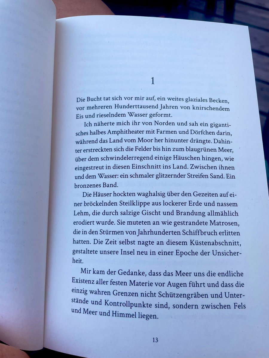 outdoorvioline's tweet photo. Buchbeginn.. 
Ruhe , etwas Zeit.. perfekt https://t.co/BNyl1RBanv