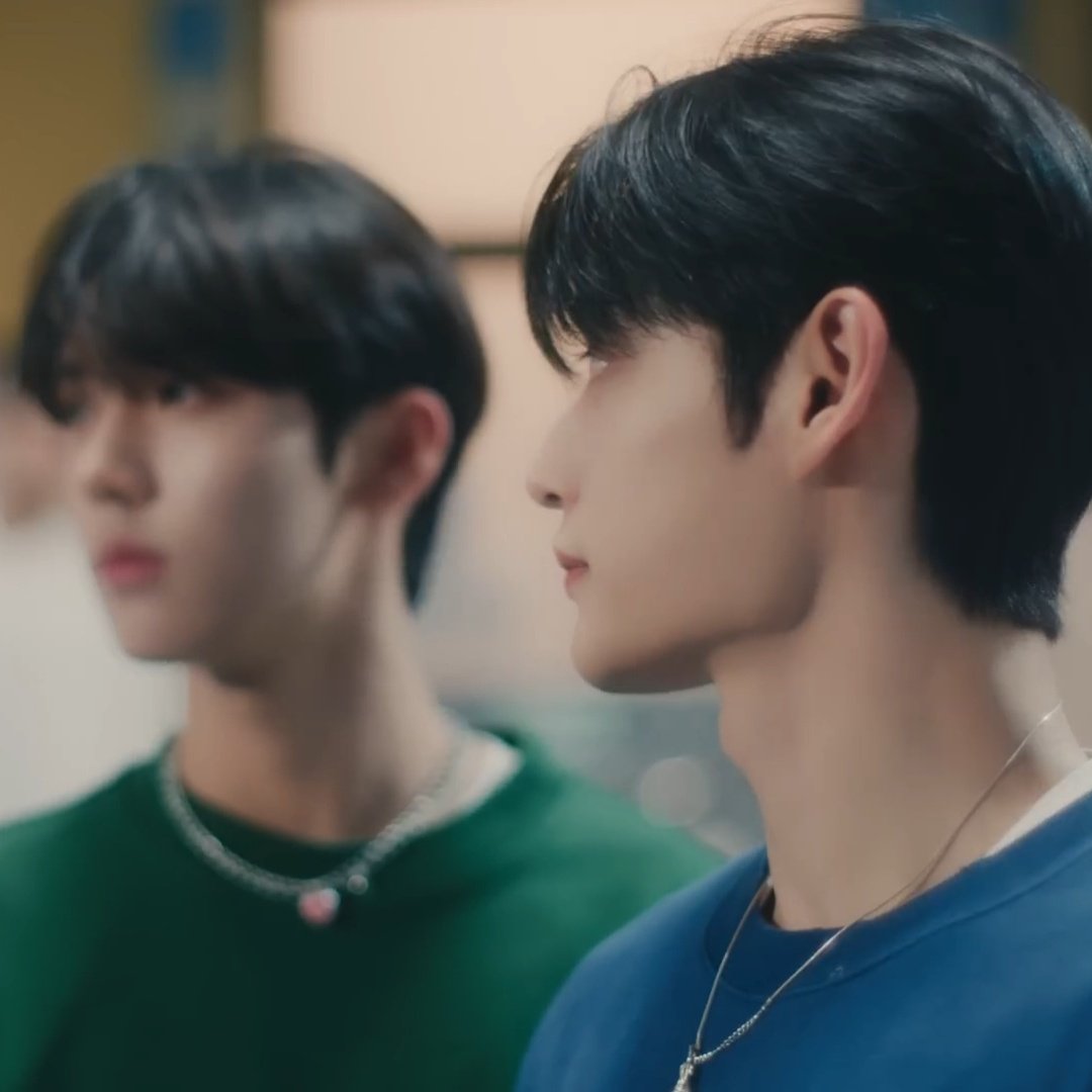 star4zb1's tweet photo. NADA MAIS NADA VAI TIRAR ISSO DA MINHA CABEÇA ☝🏻😭 KKKKKKKKKKK
ZEROBASEONE 2nd MV TEASER
#InBloom_2ndTeaser https://t.co/6OZ9mNTO1K