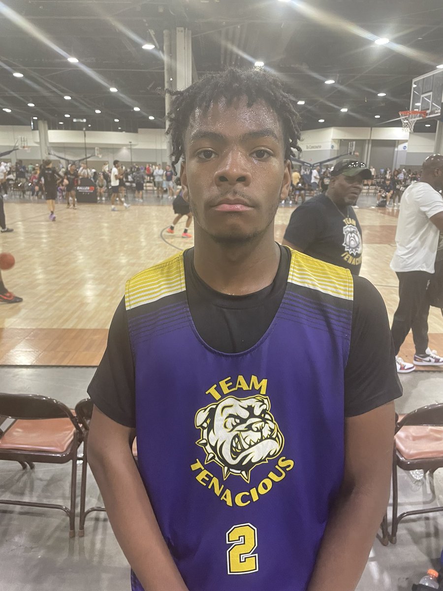 hoopseen's tweet photo. Team Tenacious takes down undefeated ENG United winning 46-44 in a game that came down to the last shot. Team Tenacious turned it around in the 2nd half, @Bj_ballard11 led with 14 points all but 1 coming in the 2nd half. @AndreBell_12 added on 11 points all in the 2nd half. https://t.co/kilSWzykMA