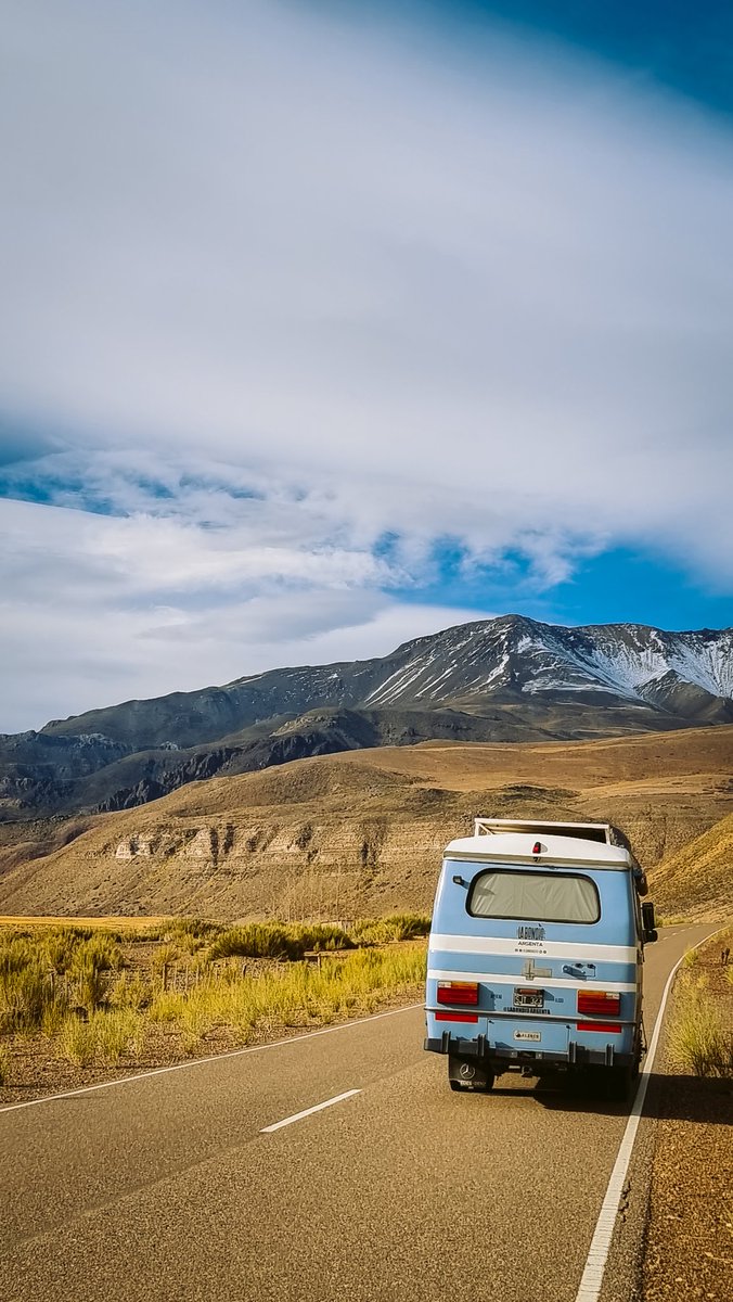 labondioargenta's tweet photo. Paso fronterizo Pehuenche 🇨🇱 🇦🇷
Chile ➡ Argentina 
Estas fotos muestran un poquito de lo hermoso de el paso Fronterizo entre estos dos paises, alcanzamos a cruzar con lo justo el 6 de Junio 2023 después se cerró https://t.co/LSruspPEo0