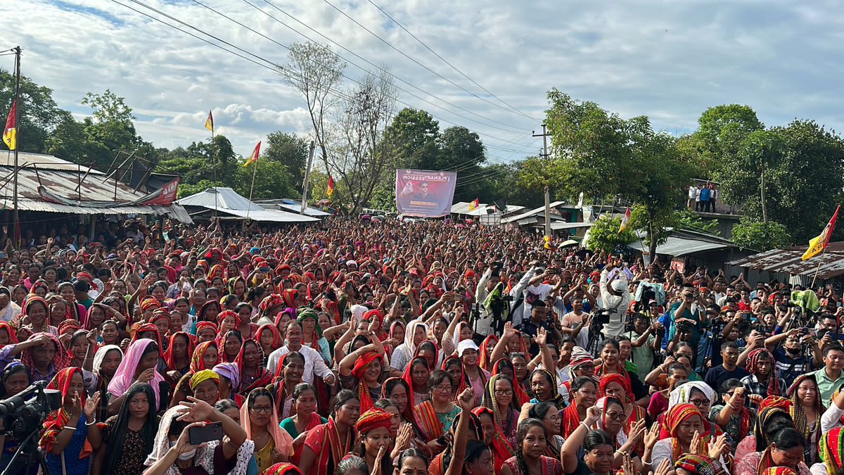 SurajTipra's tweet photo. He is not only our King 👑 but our Saviour, Messiah and Pride of Tiprasa no Compromise on #GreaterTipraland and #Constitutional_Solution
@PradyotManikya @runiel_tiprasa @SuhelDebbarmaEM @AmitShah @narendramodi @himantabiswa https://t.co/nngyfQAwyH
