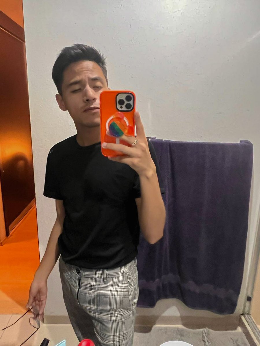 Pretty Please 🚀💕 tweet media