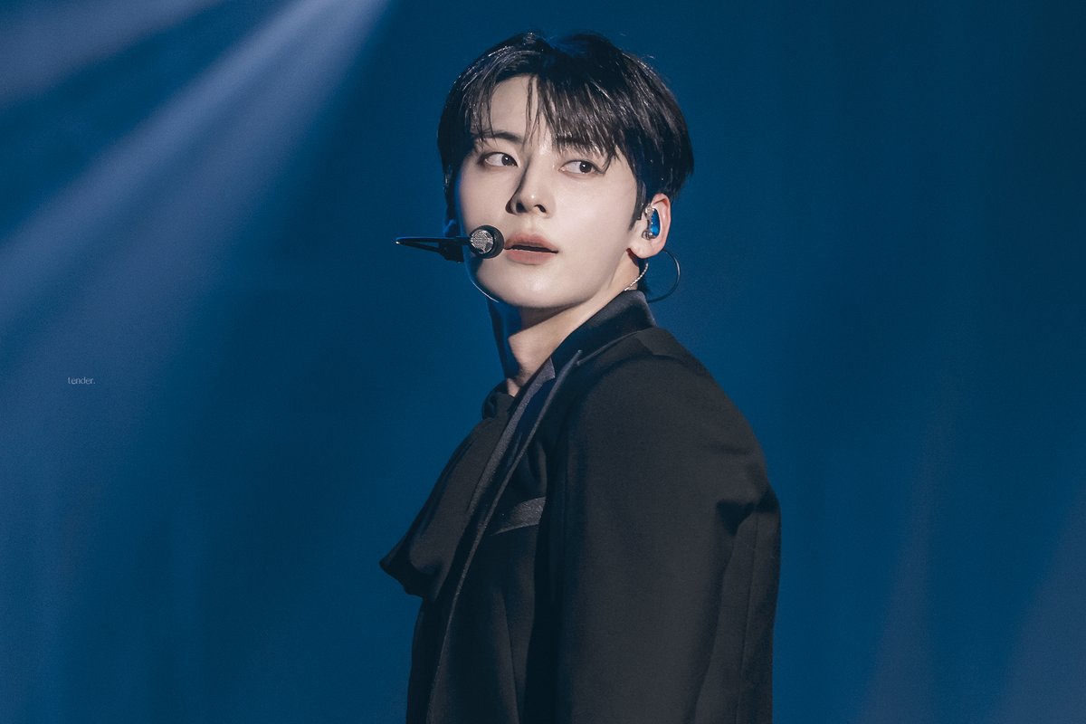 tender_89's tweet photo. 230707 #황민현 https://t.co/q9Y4SnLds0