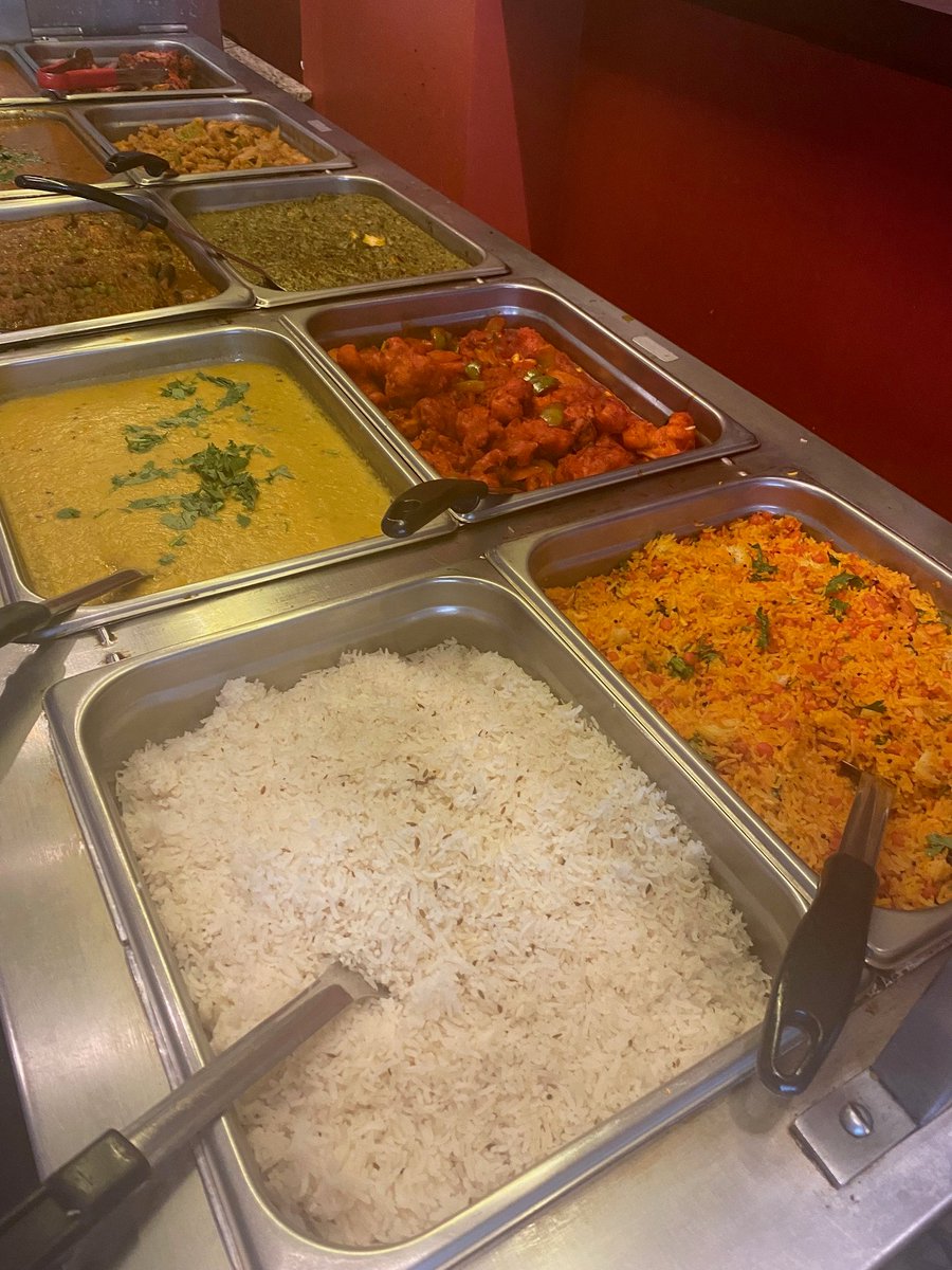 BombayBites1's tweet photo. perfect day for lunch buffet https://t.co/RXZ1FECXt6
