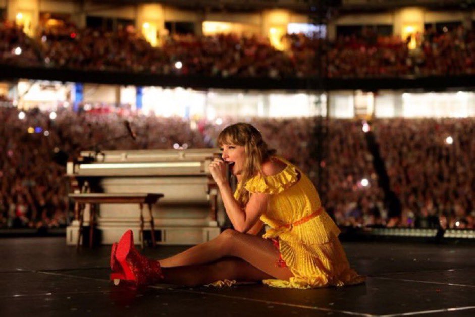 enchantedkels13's tweet photo. I’m so proud of Taylor for going on this journey to reclaim her work. I know we say this every day but last night really showed the impact it has made in Taylor’s life &amp; how happy it’s making her. I know she’ll never see this but if she does, I love you &amp; I’m so proud of you 💜🫶🏻 https://t.co/jGnMUY9Uah