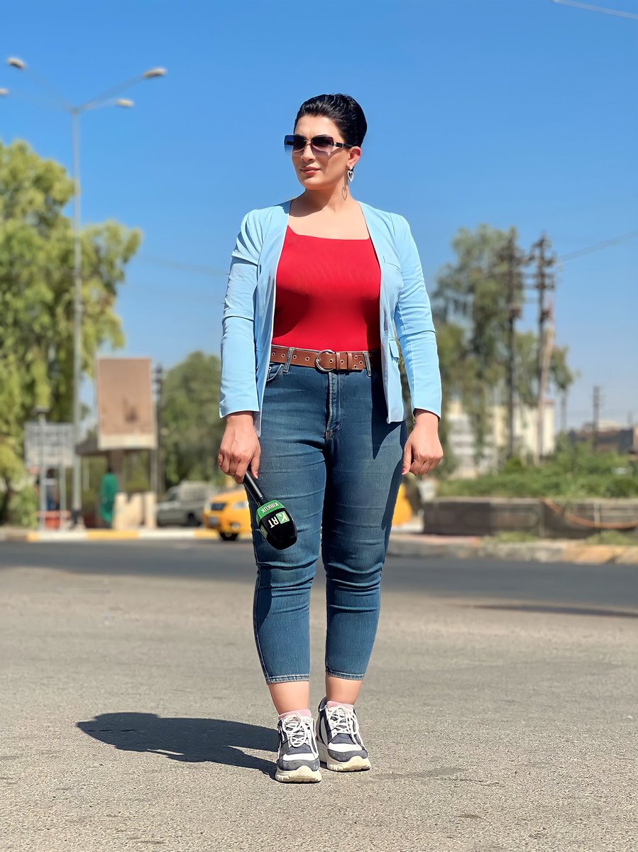 HawarFaris's tweet photo. دڵم سەودازەدەی باڵاتە، خۆم دڵدادەیی ئەبرۆت

بە باڵا دڵ بەڵاگێڕت، بە ئەبرۆ خۆم بە قوربانت

لە دادی من بپرسە جارێ ئەی سوڵتانی عیشوە و ناز

بە ناحەق بۆ چی بمکوژێ ئیشارەی چاوی فەتتانت؟

«وەفایی» کەوتە حەڵقەی زولفت، ئیدی مەیدە بەر موژگان

کە من کوشتەی تەنافت بووم، چ لازم تیرەبارانت؟ https://t.co/G9tBEJuKLX