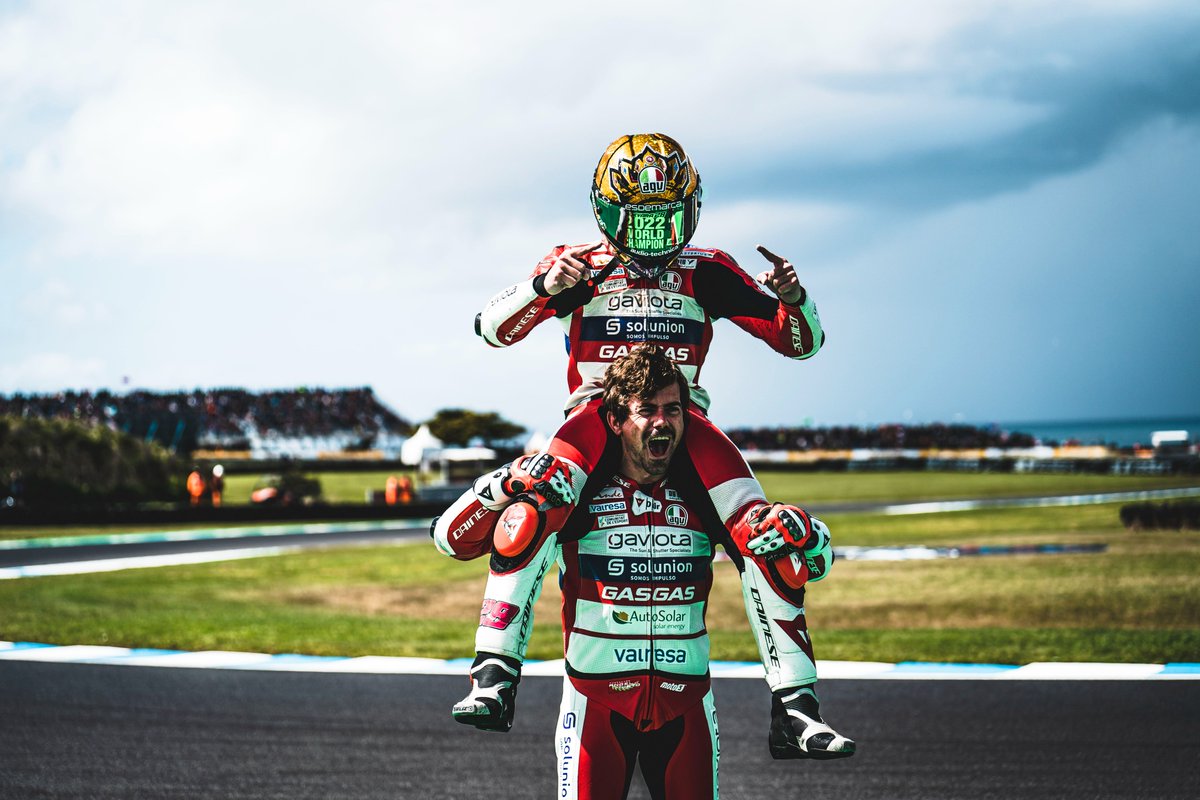 AsparTeam's tweet photo. In only 88 GPs with the Pierer Mobility group, we got two riders’ world titles. It was the 2022 #AustralianGP where @izanguevara28 became the #Moto3 World Champion #GP88 https://t.co/3r3GtSNKcM