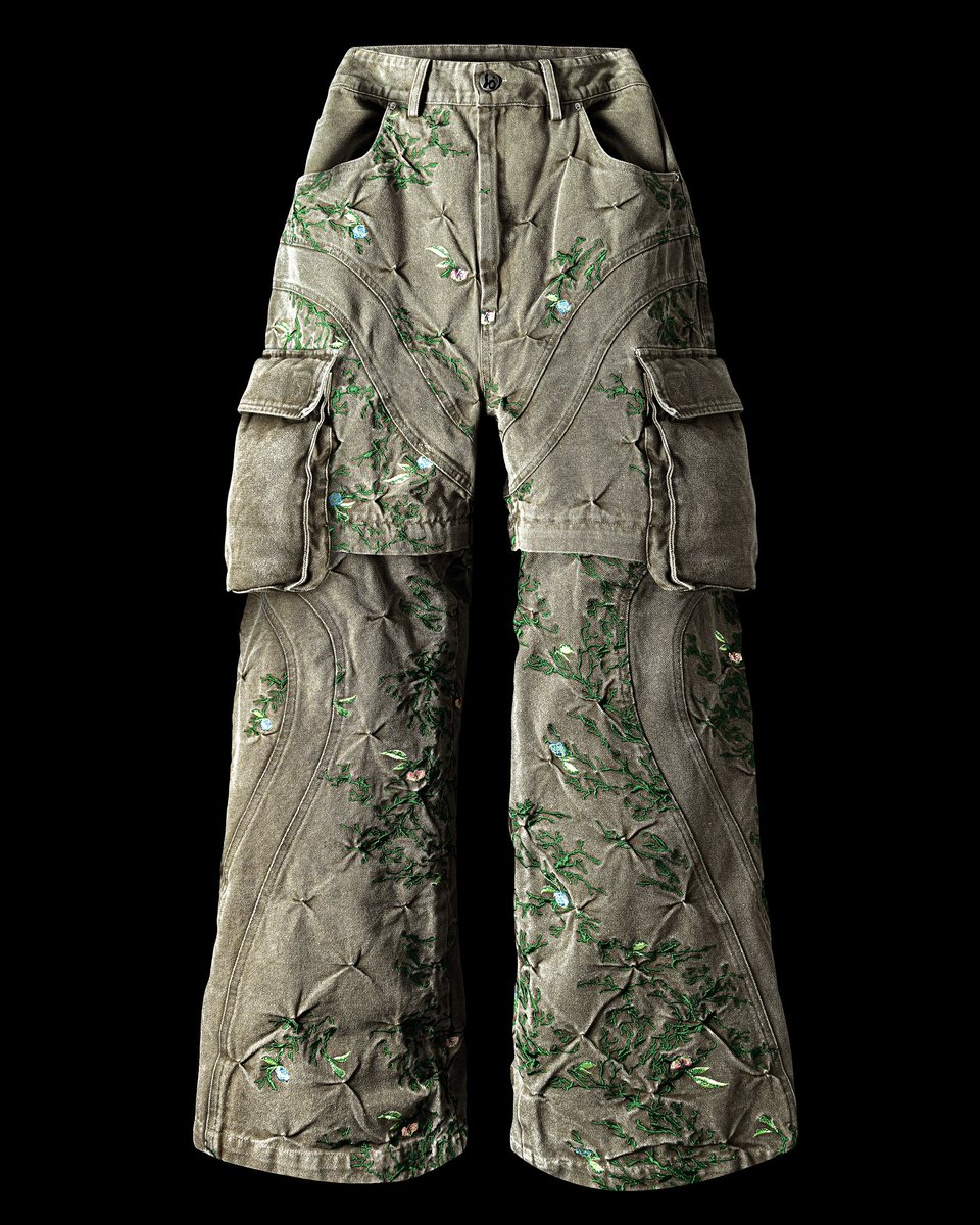 badson__'s tweet photo. ‘OVERGROWTH’ CONVERTIBLE PANTS https://t.co/IznvzQ9R9E