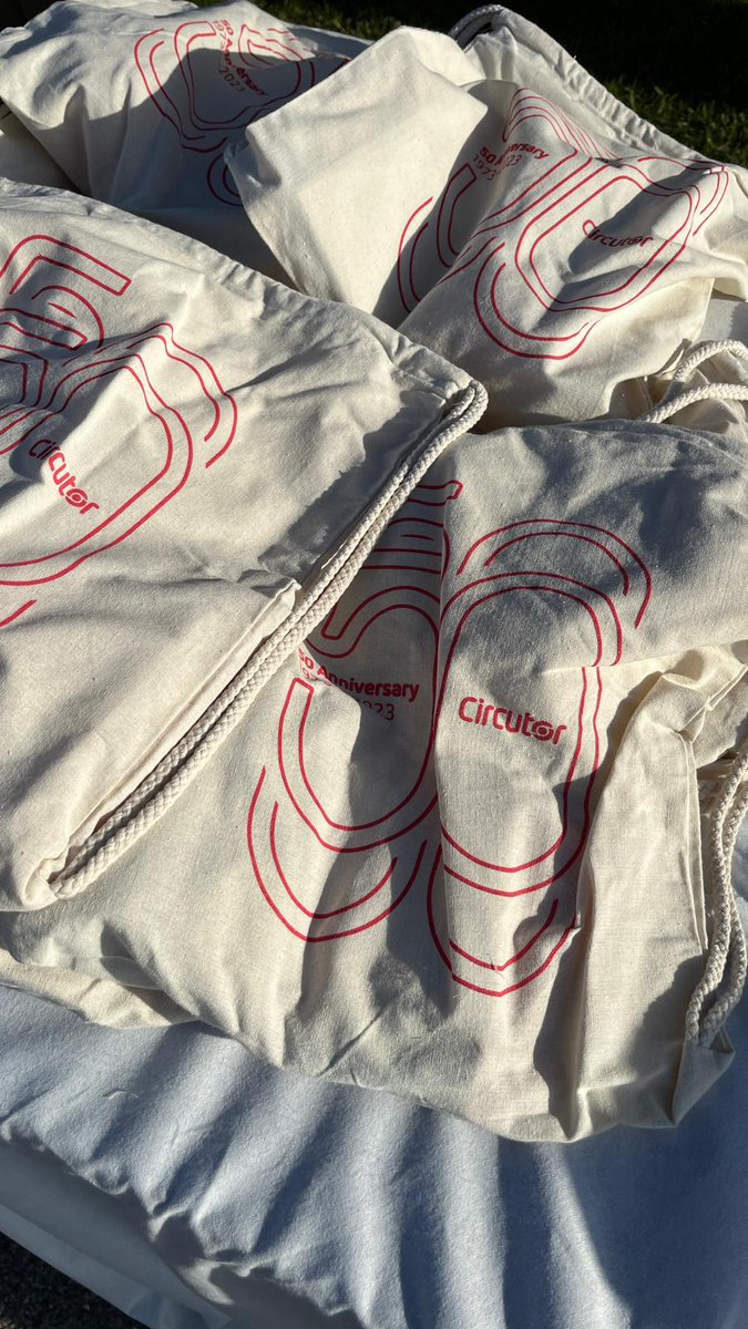 Hoy la família Circutor estamos de celebración. 50 años de trabajo, esfuerzo y dedicación. Muchas gracias a tod@s !!