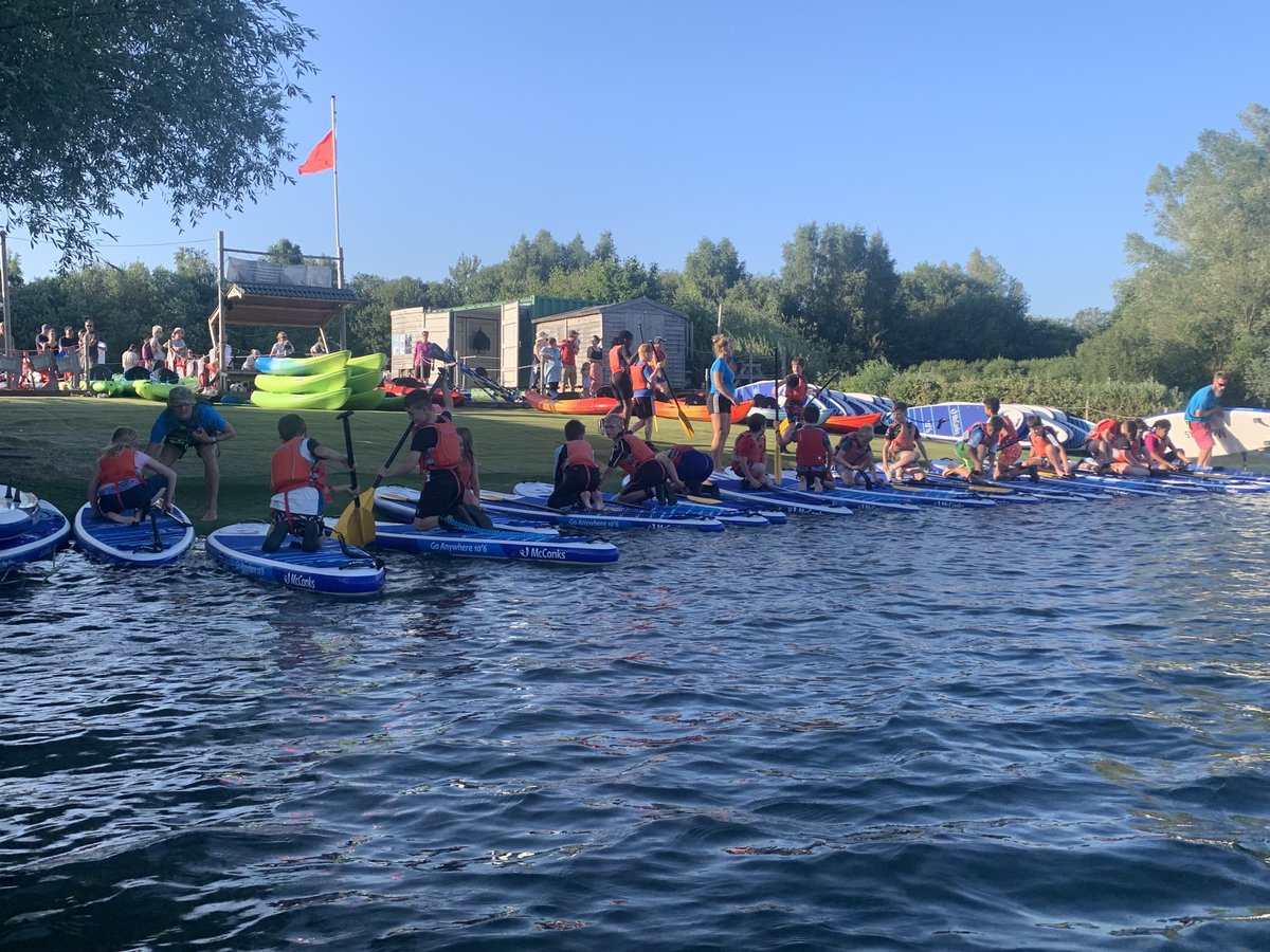 1stBlunsdonCubs's tweet photo. Cubs ready to launch …and for probably the only time in the evening the paddle boarders were all on their boards (and dry)!! https://t.co/tuyElAWr7T