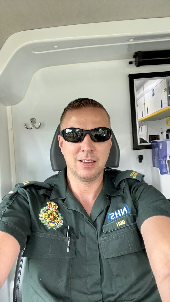 bendmar85's tweet photo. Day working on the frontline today #ambulance #nhs #emergencyworker https://t.co/N6a6UIil1F