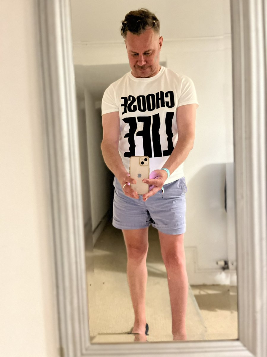 Tweeps I need your help 

Whilst I have a power nap and refresh which outfit for tonight 

Left or right? 

Excuse the hair it’s literally pissed down most of the afternoon #BristolPride