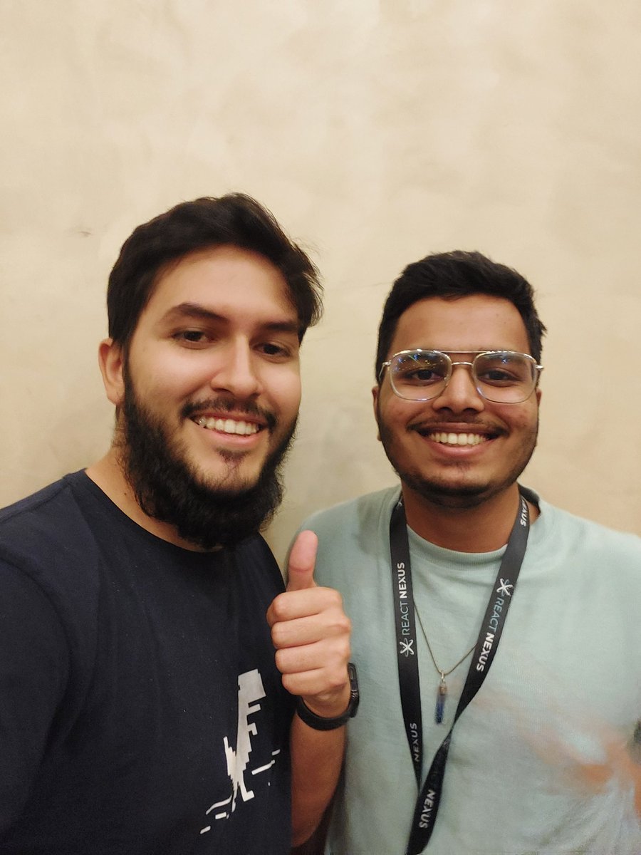 clumsy_coder's tweet image. While everyone was packing up after the conference, had a long discussion with @ythecombinator
We talked about a lot of things: origin or Albuquerque (city in US), surname traditions in Czech Republic and India, BLR traffic and airport and what not 😂💯