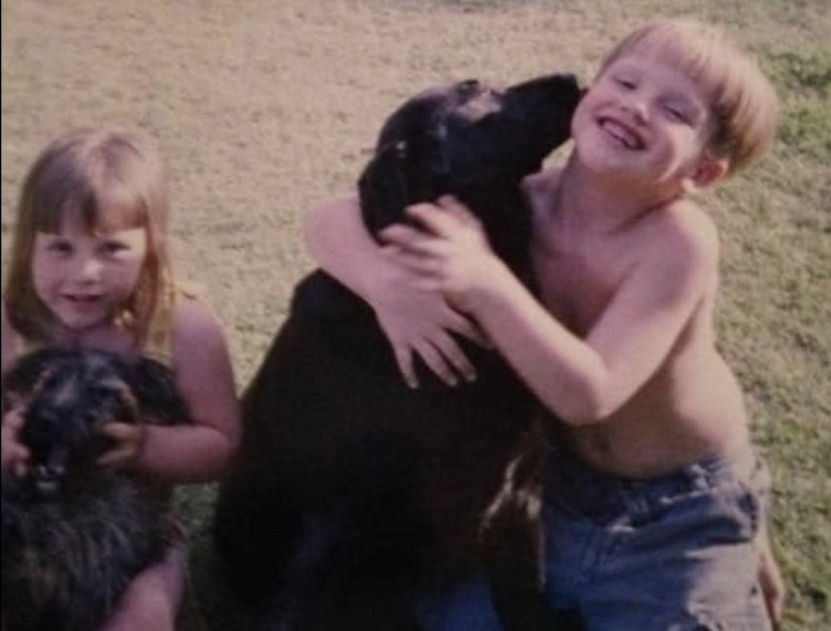 MandyMatney's tweet photo. 8 years ago today, Stephen Smith was found dead in the middle of a Hampton County, SC road.
It breaks me to say this but his family STILL HAS NO ANSWERS.
PLEASE, if you know ANYTHING about what happened to Stephen Smith, please email tips@sc.sled.gov.
#JusticeForStephenSmith 💚💚 https://t.co/jzjtFRv41Z