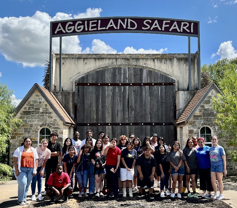 LnescHouston tweet media