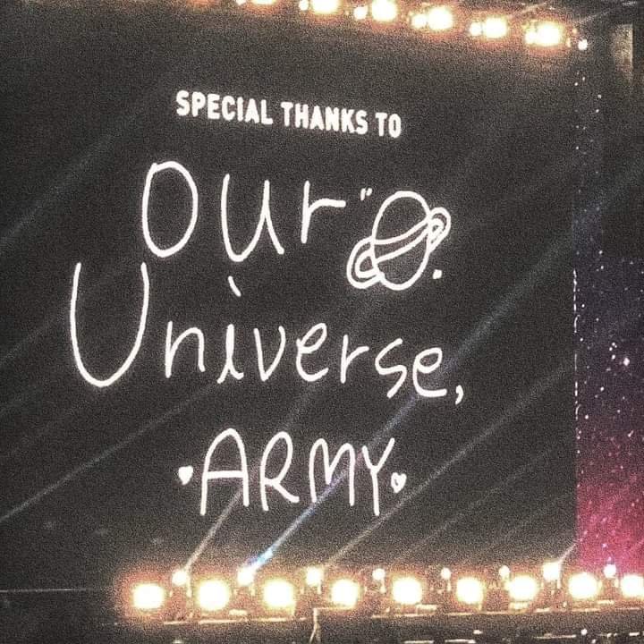Mariana22M2's tweet photo. Feliz aniversario Army estoy muy feliz de estar en este fandom tan lindo 🤍💜
#HappyBDayARMY #HappyBirthdayARMY #Happy10thAnniversaryARMY https://t.co/o6AcptOrcs