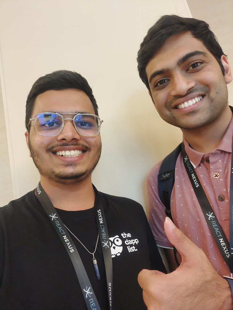 clumsy_coder's tweet image. Had a fanboy moment with @blenderskool 💙
I LOVE his attention to details, UI and design decisions more than I love his blogs portfolio, and side projects
He gave a talk about JSX pragma, complete new learnings for me ✨
Keep inspiring bhai 🙏