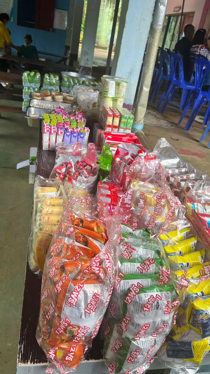All this was served in the children's dining room, sent by Saint. We all know what giving to others means to Saint and that he has done it since he was little.
#Saint_sup
#MingEr