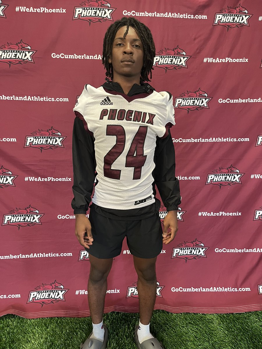 JaySmityyy's tweet photo. Had a great time at camp today @CumberlandFB !! Thanks to @CoachHigginson @CoachMort57 for inviting me! Loved the experience and also the whole coaching staff can’t wait to visit you guys again! @Coachjb_10 https://t.co/N1tdDUkiRk