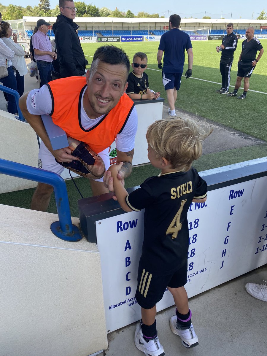 derren mcrae tweet media