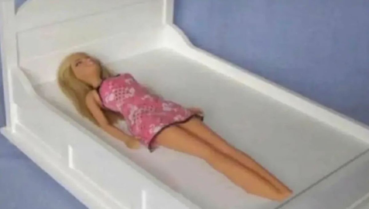 helltime_'s tweet image. Que rico está el día🌧️ como pa empiernarse con un mentiroso.