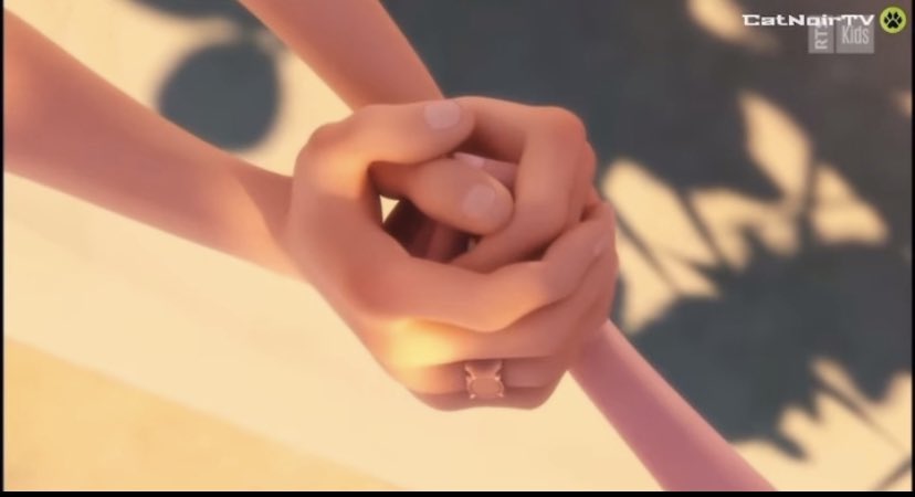 therealadynoir's tweet image. All the times #ADRIENETTE held hands in s5 
A thread 🧵 (much needed) - not in order
1/7
#MLBS5 / #MLBS5Spoilers