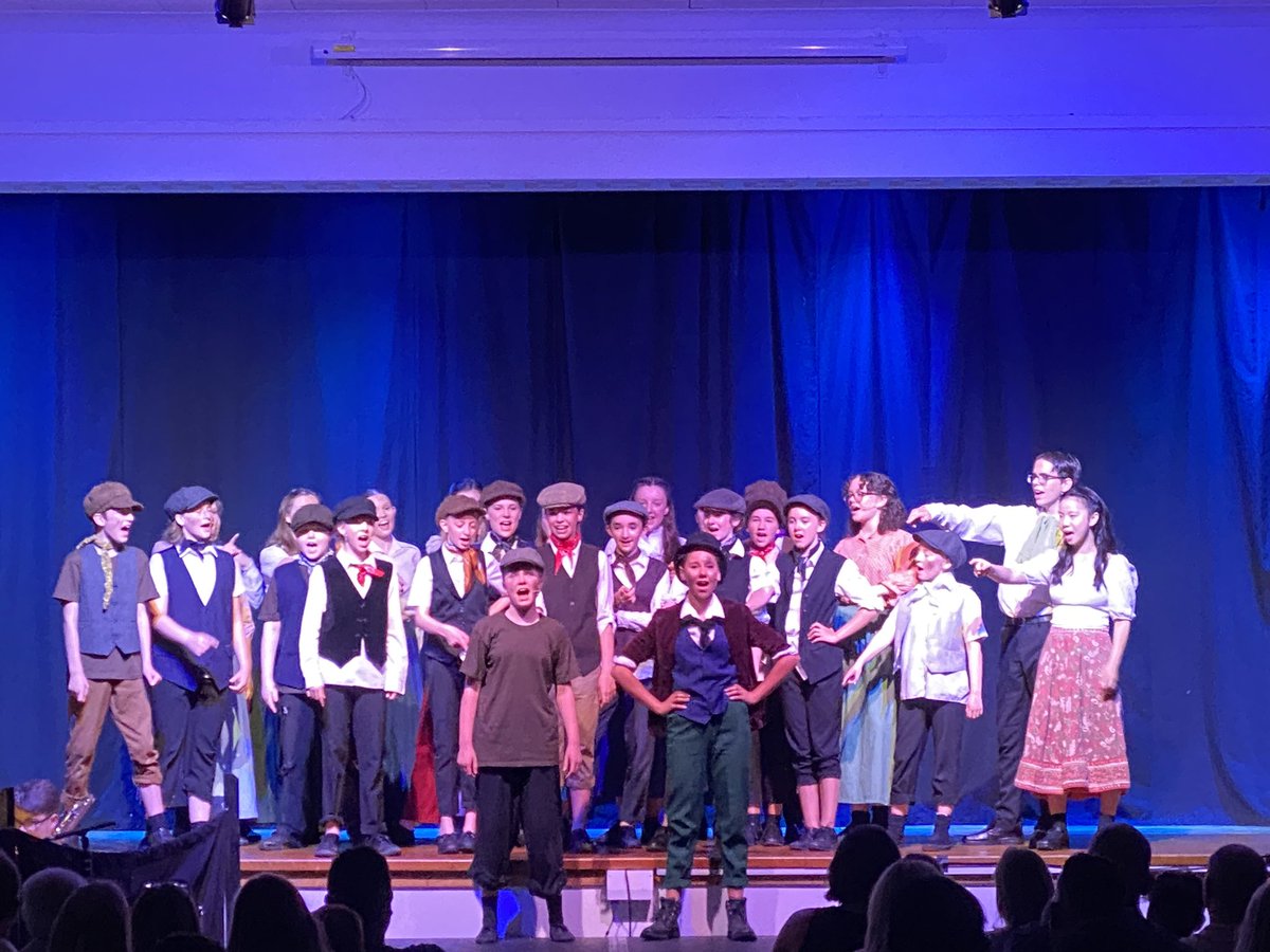Rod_Tweet's tweet image. What an absolute pleasure to watch the final Oliver production this evening. Such fantastic work by all involved #PubliclyProud #UnlockingPotential