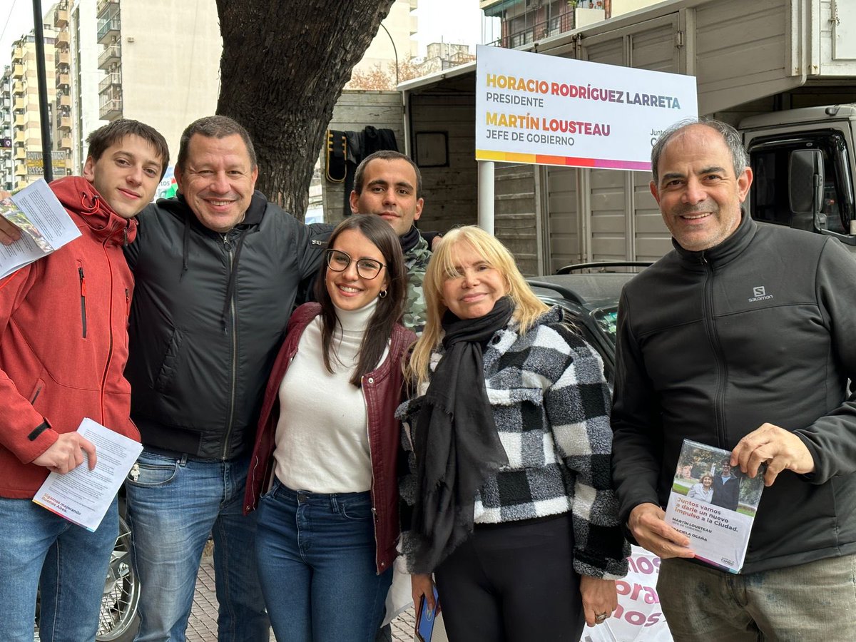 Día de recorridas en la #Comuna15 llevando las propuestas de <a href="/GugaLusto/">Martín Lousteau</a>  a cada vecino.

Martin Garcilazo candidato a presidente de la Comuna 15 y Aldana Crucitta candidata a legisladora porteña recorrieron y conversaron con vecinos sobre el nuevo impulso para la ciudad💪