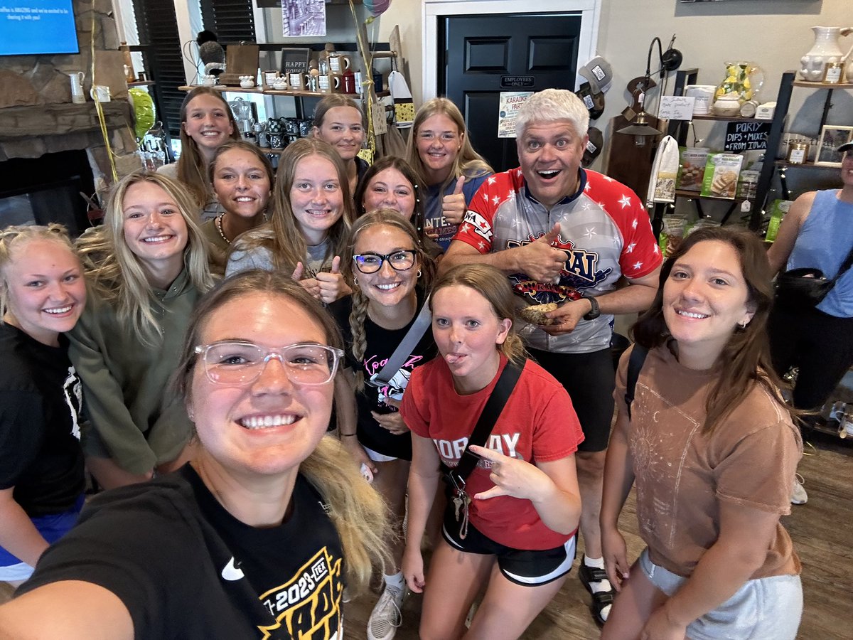 CPU Softball (@cpusoftball) on Twitter photo CPU Softball met <a href="/Joe_Winters/">Joe_Winters</a> this morning during team bonding at Jams Coffee in Urbana! CPU Softball met <a href="/Joe_Winters/">Joe_Winters</a> this morning during team bonding at Jams Coffee in Urbana!