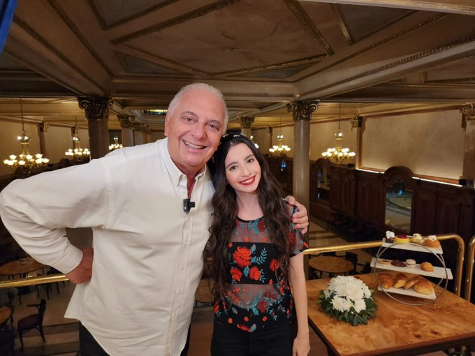 RGuazzardiok's tweet photo. 📺Hoy nos visita en #IntimoYPersonal Luli Ofman (@luluci99) a las 21.30hs por #CanalMetro!!! https://t.co/lm94ZGNEny